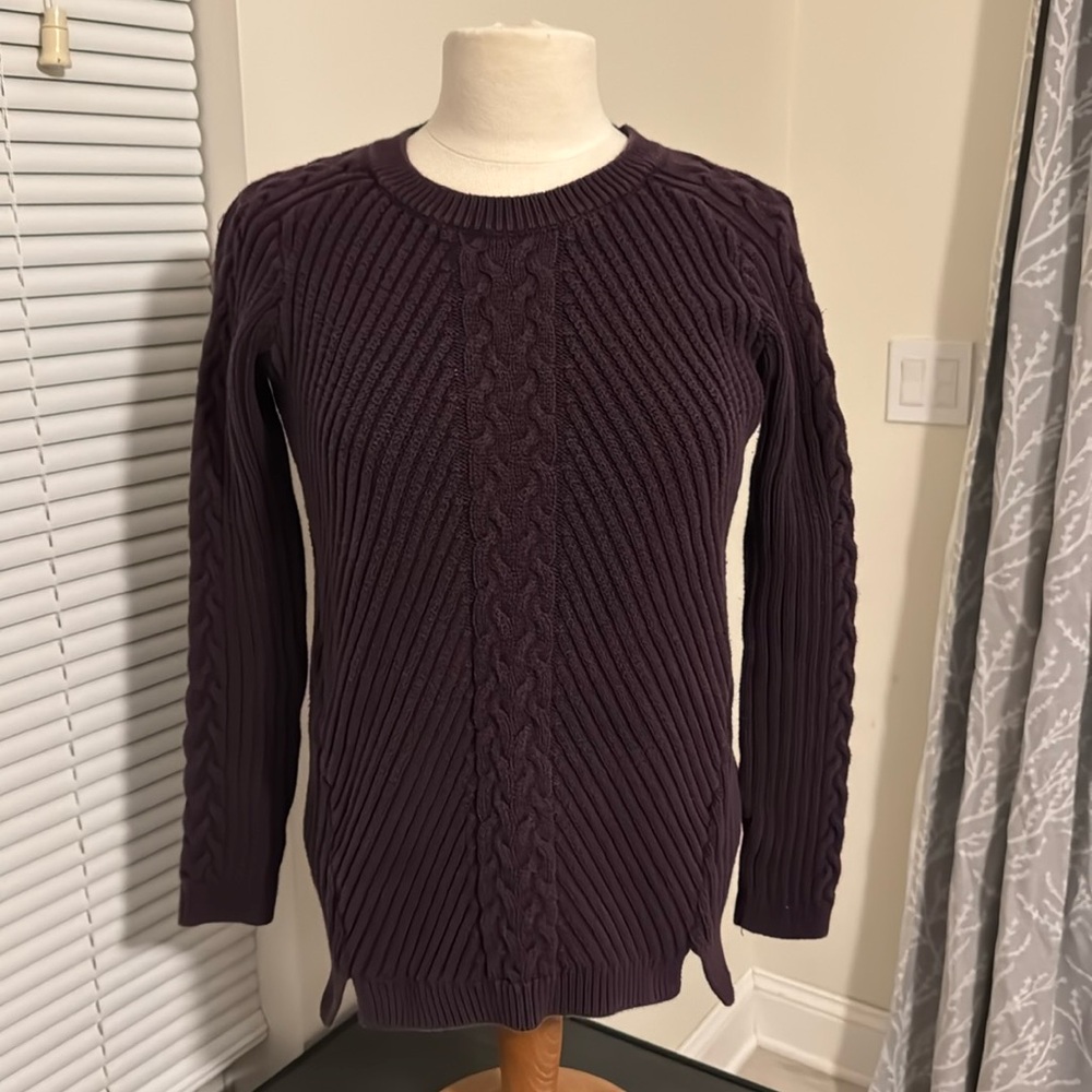 ☘️2/$10☘️ Jeanne Pierre Sweater